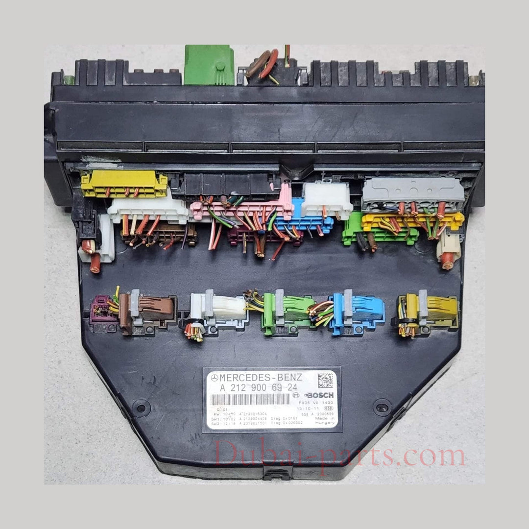 Mercedes-Benz Front SAM Fuse Relay Box A2129006924 E-Class W212 and W207