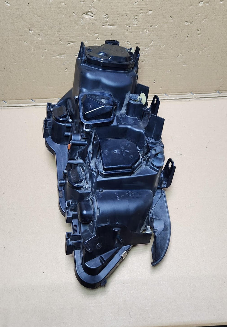2006 BMW 750i Xenon Headlight 6937241 7 Series E65 E66 LCI Right side 