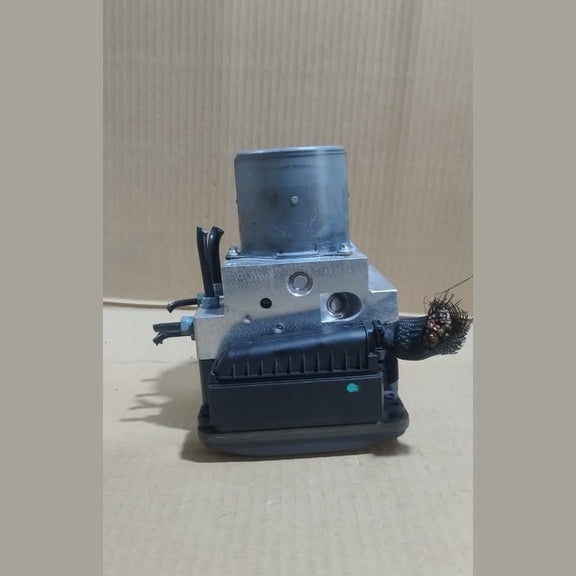 BMW F01 / F02 ABS ANTI-LOCK BRAKE PUMP MODULE ECU P/N 6860149