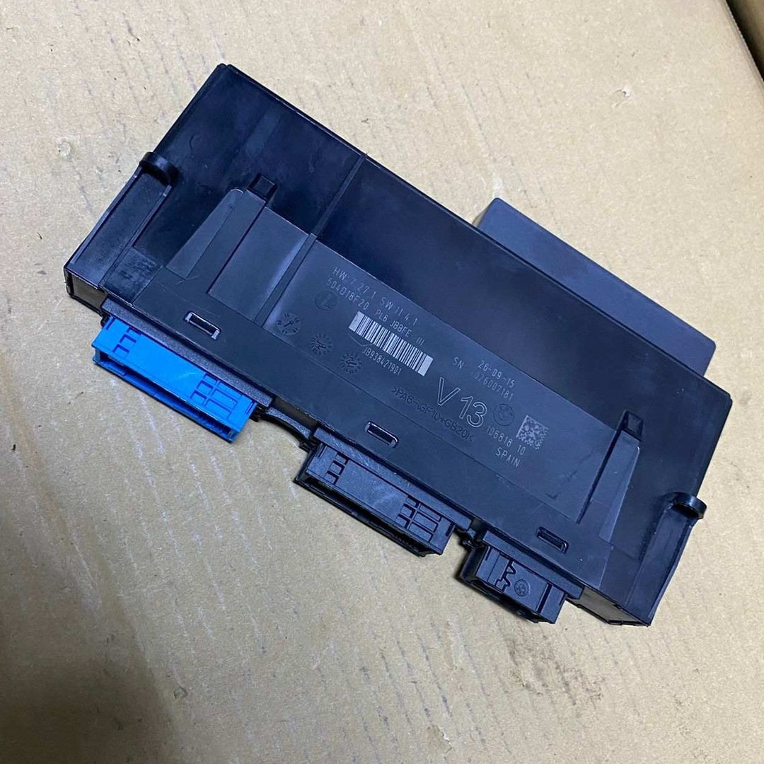 2014 BMW F13 F18 640i Junction Box Module OEM 9384219