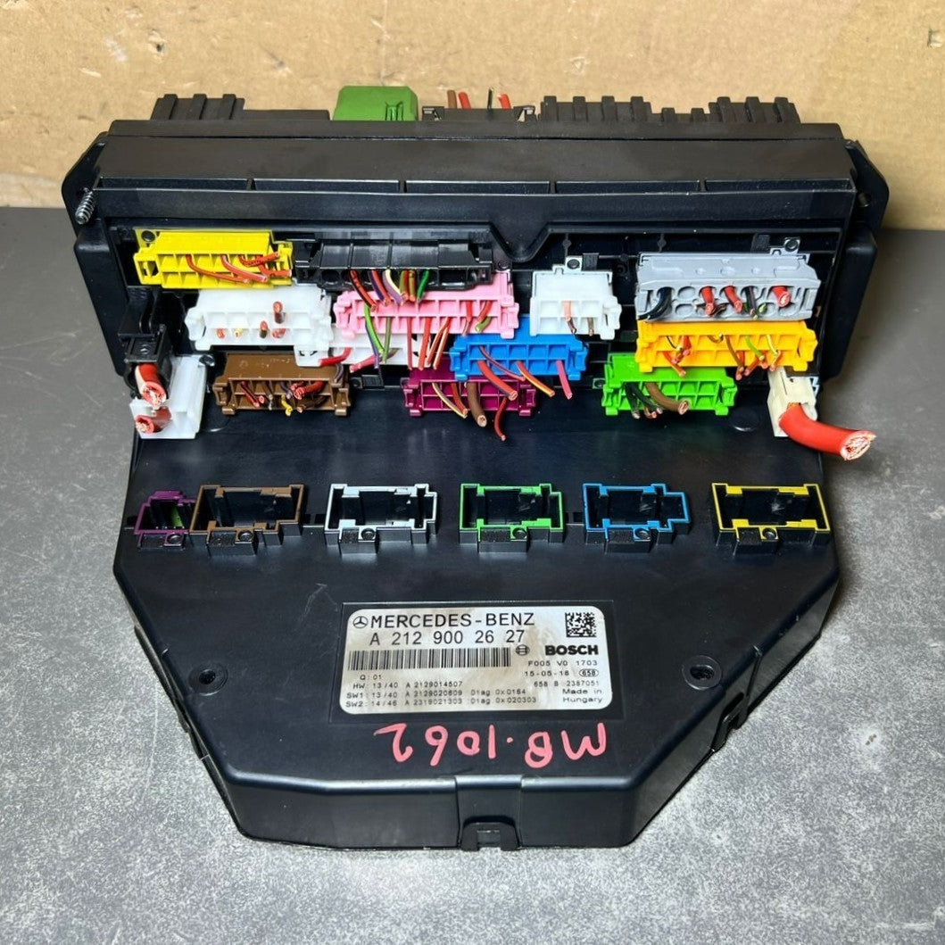 10-16 Mercedes-Benz W212 W204 Front SAM Module Relay Fuse Box A2129002627 OEM
