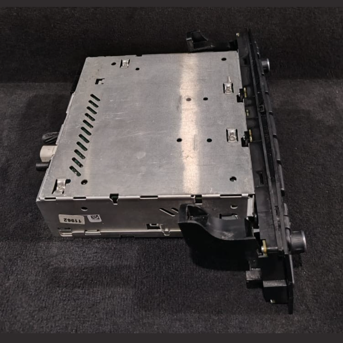 BMW 1 3 Series E81 E82 E90 LCI  STEREO RECIVER CD PLAYER HEAD UNIT - 9343207