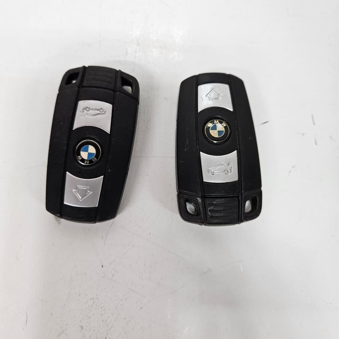 7587164-2007-2008 BMW 328i N52 Engine Control Module MSV80 Siemens DME Key Set