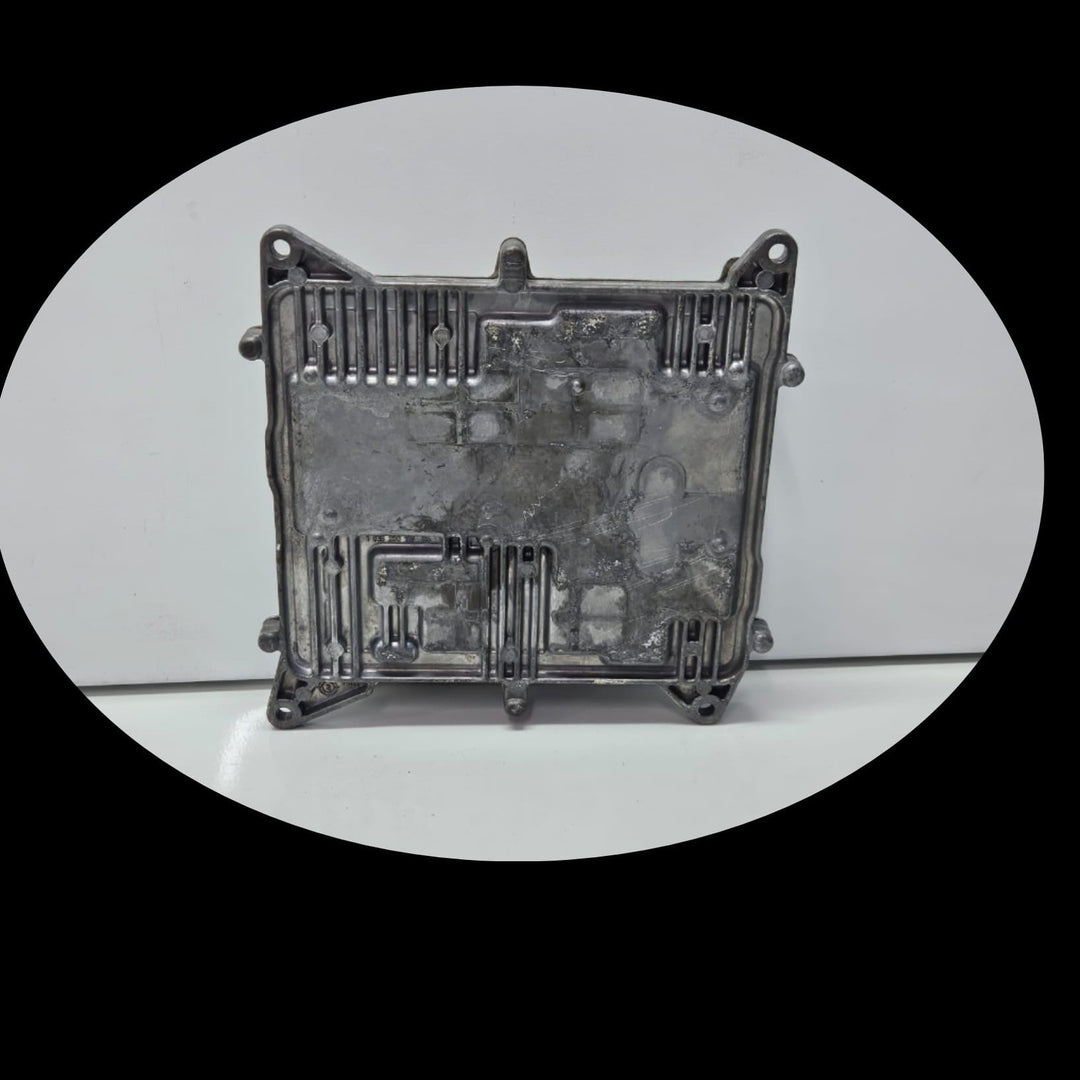 8610678-2011-2015 BMW X1 E84 N20B20A Engine Control Unit DME ECU Only OEM