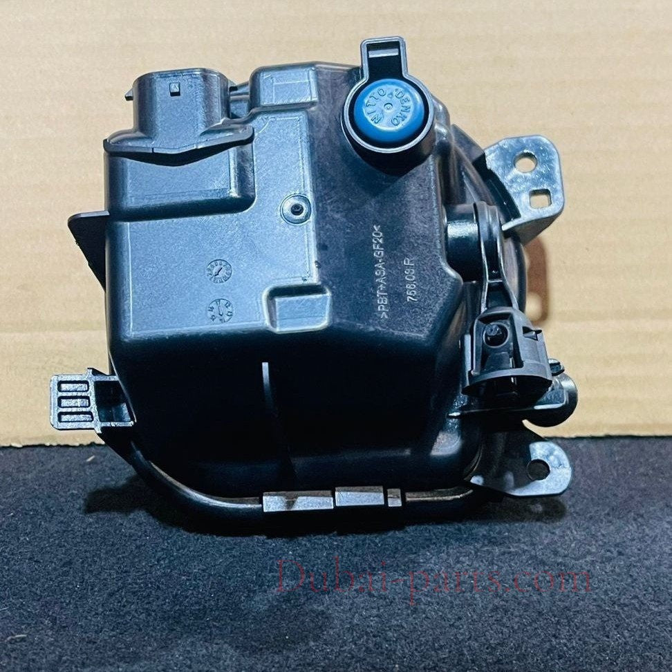 BMW Fog Light Right F07N F10N F11N LCI models and 2011-2016 BMW 5-Series 7311294