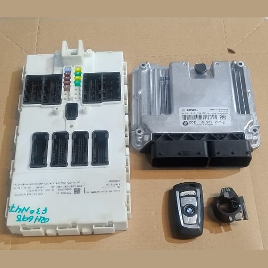 OEM BMW 320d N47N F30 2012 -2017  ENGINE CONTROL UNIT DDE ECU KIT +KEY - 8573259