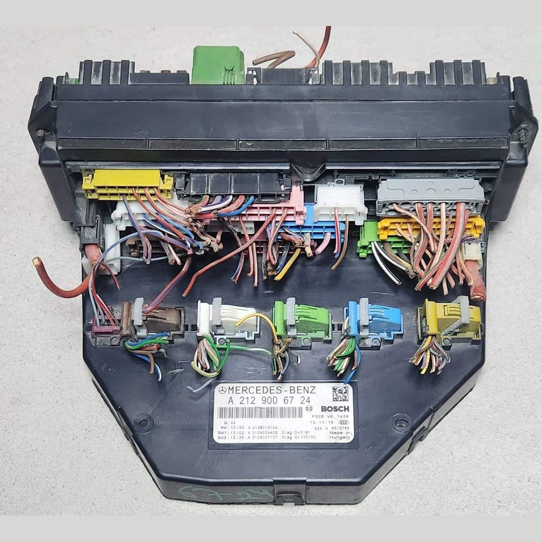 2010-2015 Mercedes-Benz E350 Front Sam Fuse Box Module A2129006724 E550 SLK250