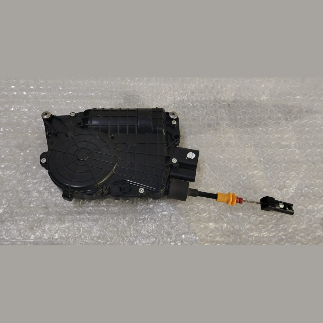 OEM BMW X5 E70  REAR RIGHT DOOR LOCK MECHANISM Automatic Closer 4153 3093 00