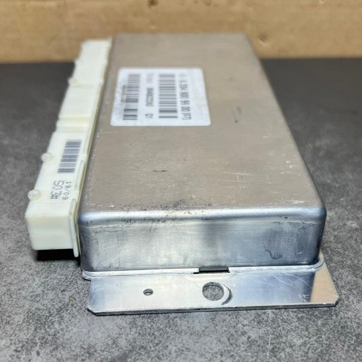 08-12 Mercedes W204 C-Klasse Air Airmatic Fahrwerk Steuergerät A204 9009900