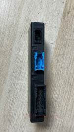 Bild in die Galerieansicht laden, 2011-16 BMW 528i Central Gateway Module 9284420 F10, F11, F12, F13, F06, and F01