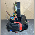 Bild in die Galerieansicht laden, Mercedes W221 S-Class Front Fuse Relay Box SAM Control A221 5404650 A221 5401101