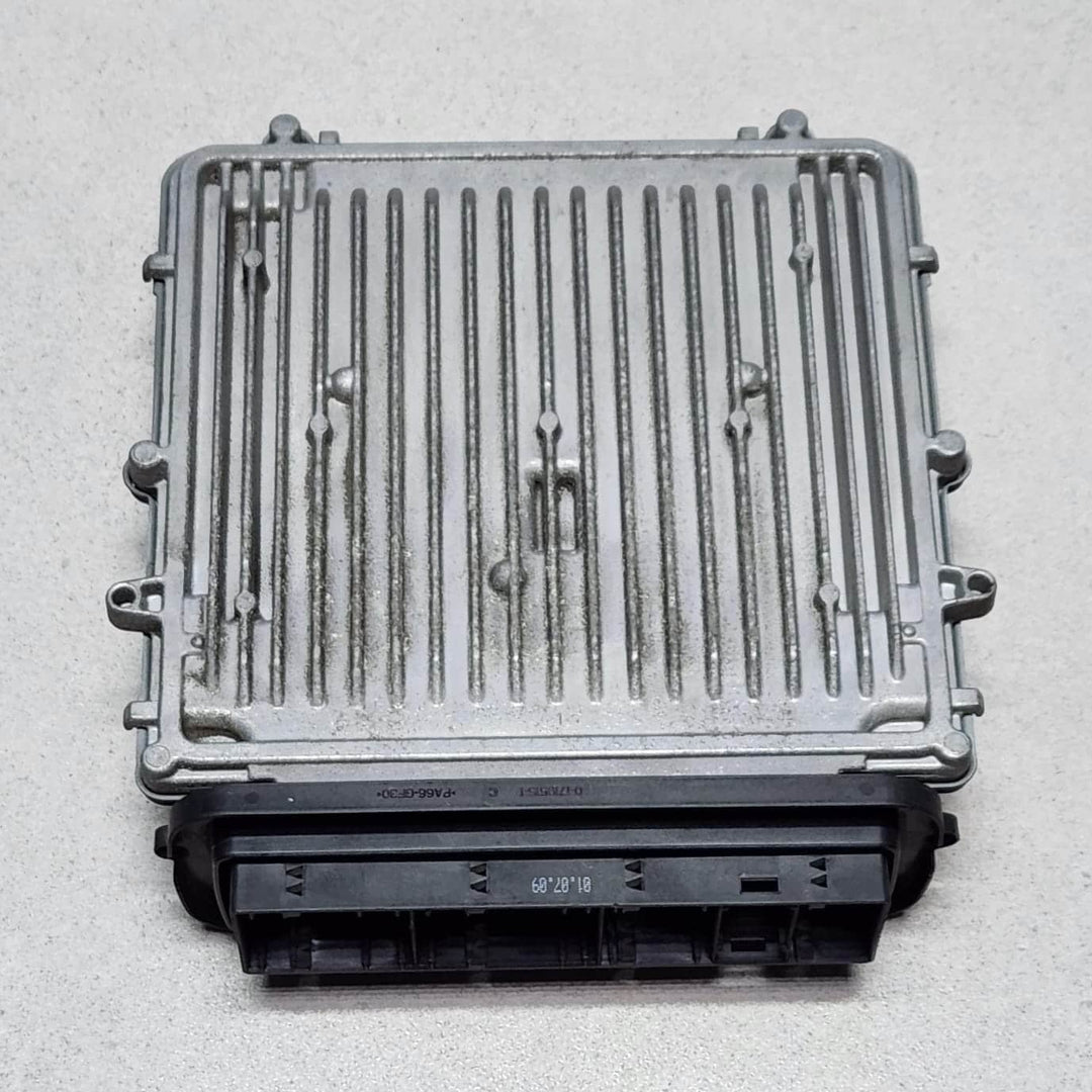 BMW 5 7 Series F07 F10 F01 F02 Engine Control Unit N57 D30A Diesel 8509757 OEM  