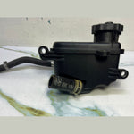 قم بتحميل الصورة إلى عارض الصور، 12-14 Mercedes C180 Power Steering Reservoir A0004602983 W204 C200 C250, W212