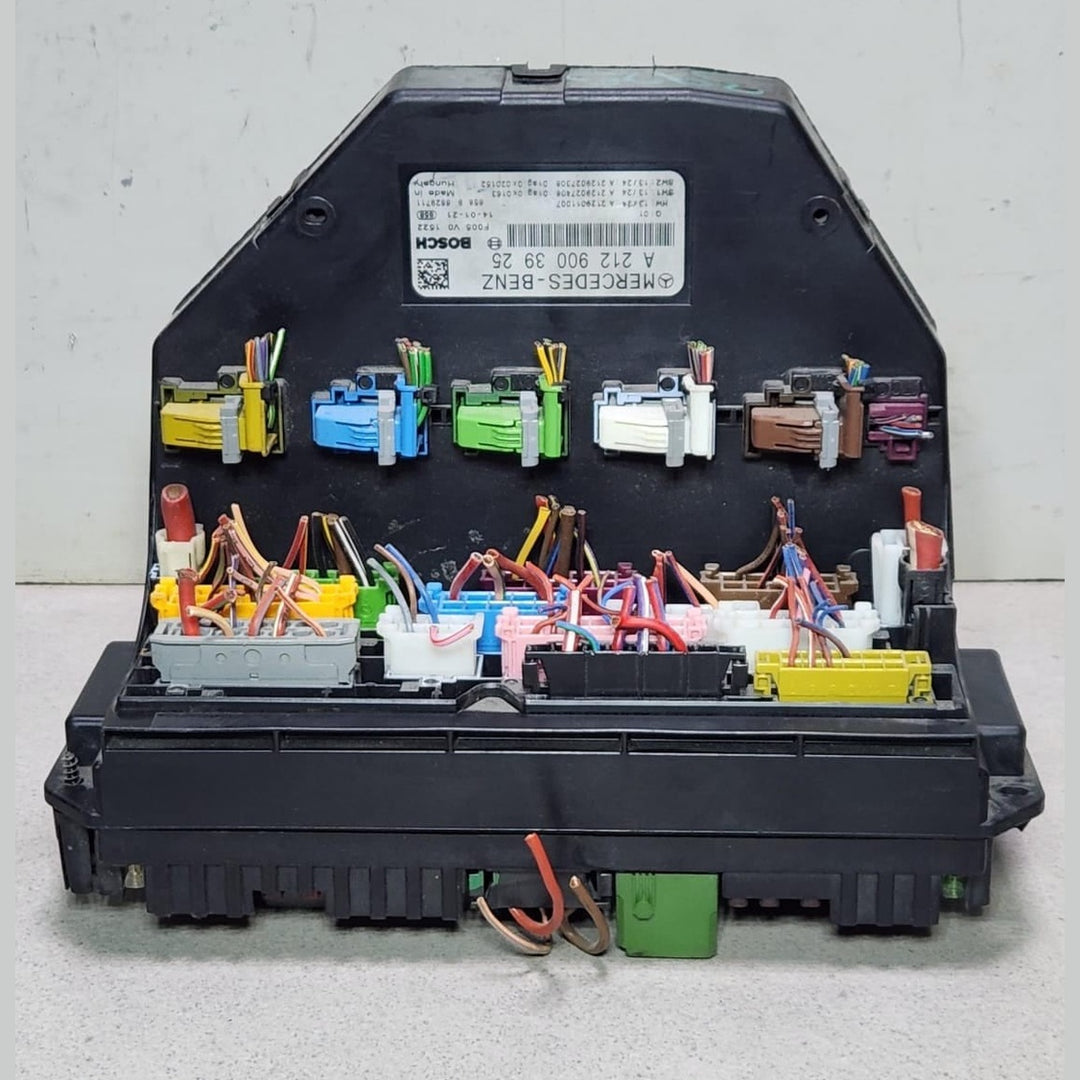 Mercedes-Benz E GLK C Sam Control Module Front A2129003925 E-Class W212 GLK204