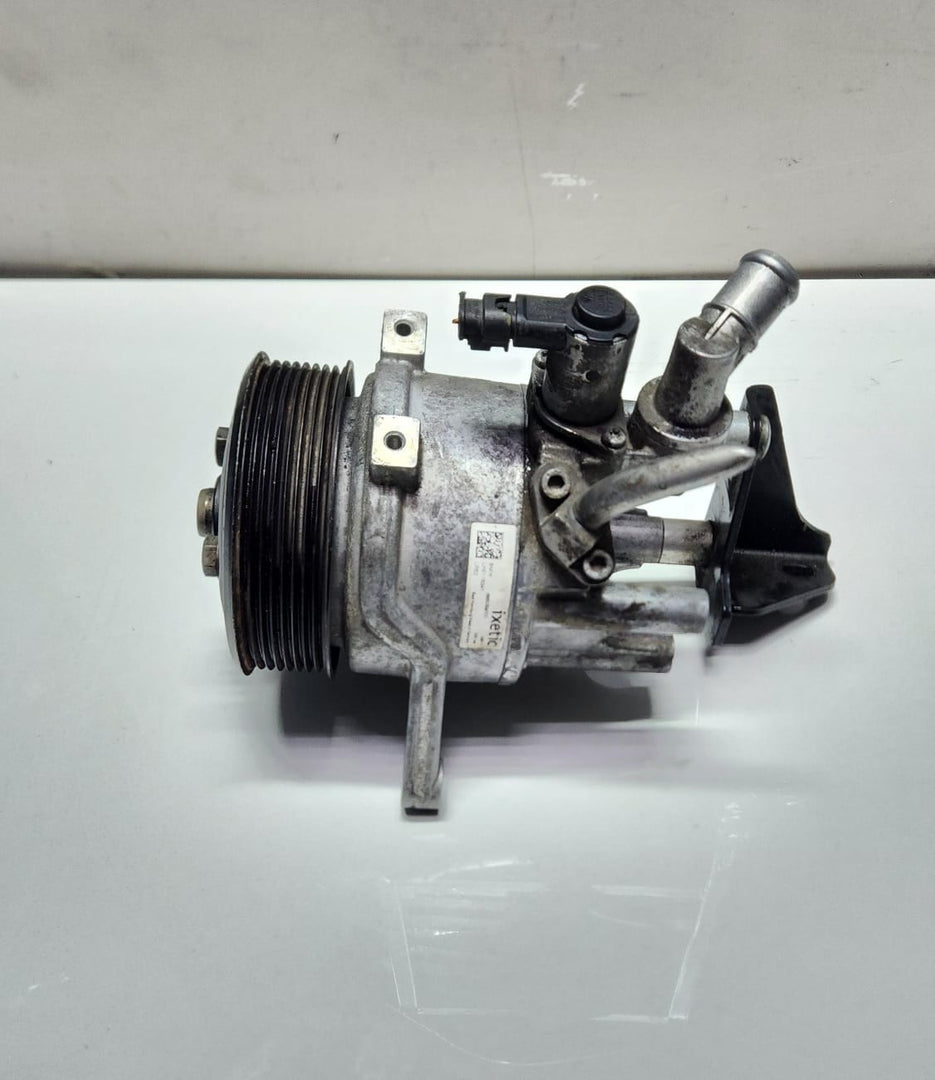 BMW  F10 Hydraulic Pump Dynamic Drive 6850590 6 Series OEM