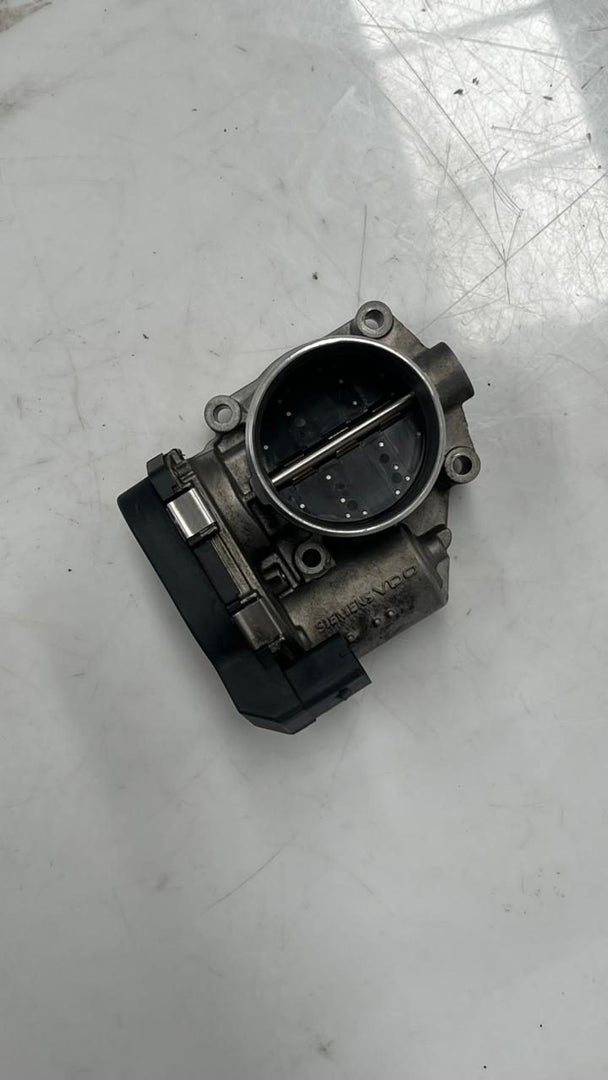 2011-2016 BMW 550i Throttle Body 7555944 F10 550i, 650i, 750i 