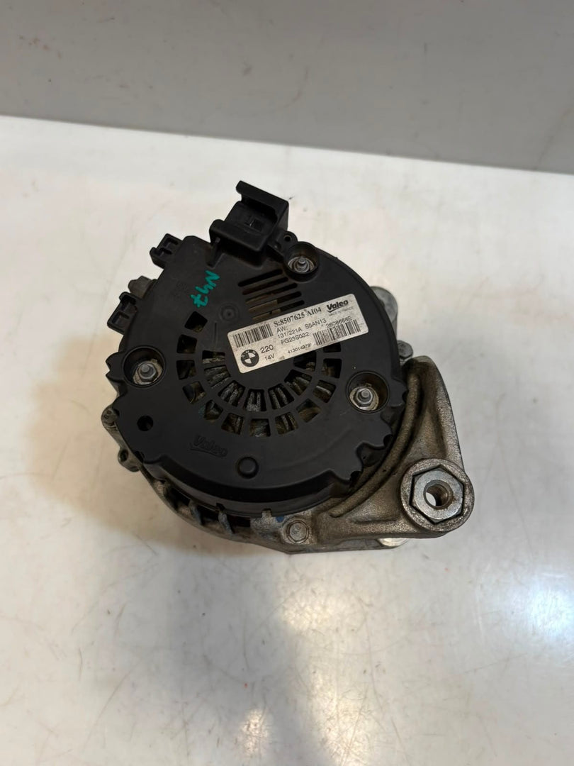 2011-2017 BMW 5 Series X3 F10 F11 F25 N47D20C Alternator 8507625 OEM