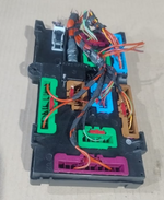 قم بتحميل الصورة إلى عارض الصور، BMW F98 F97 X4 X3 G01  M BODY FUSE BOX CONTROL MODULE OEM  6828074