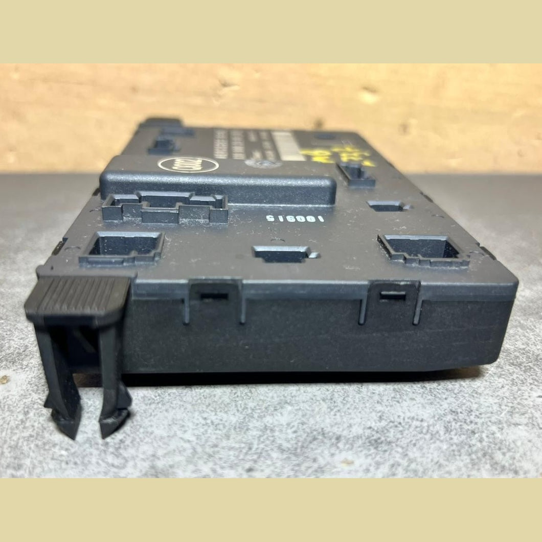 Mercedes-Benz W639 Vito Front Left Side Door Control Module A639 9002900 OEM