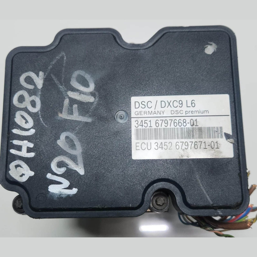 2011-2016 BMW 528i Abs Pump Control Module 6797668 F10 F11 5 Series OEM