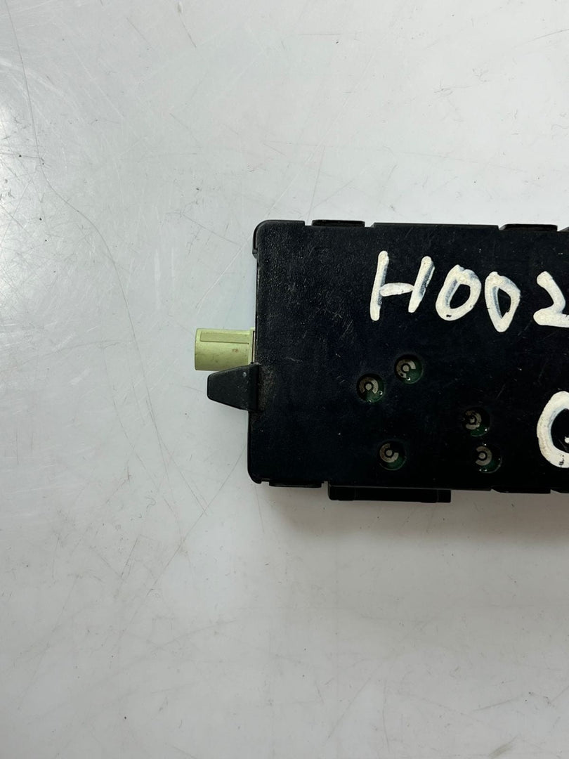 2017-22 BMW 7 Series G11 LCI G12 LCI M760i xDrive Antenna Amplifier 8735981 OEM