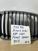 قم بتحميل الصورة إلى عارض الصور، BMW 1 Series E81 E82 E87 LCI E88 Grille Chrome Frame Right O/S 7166440