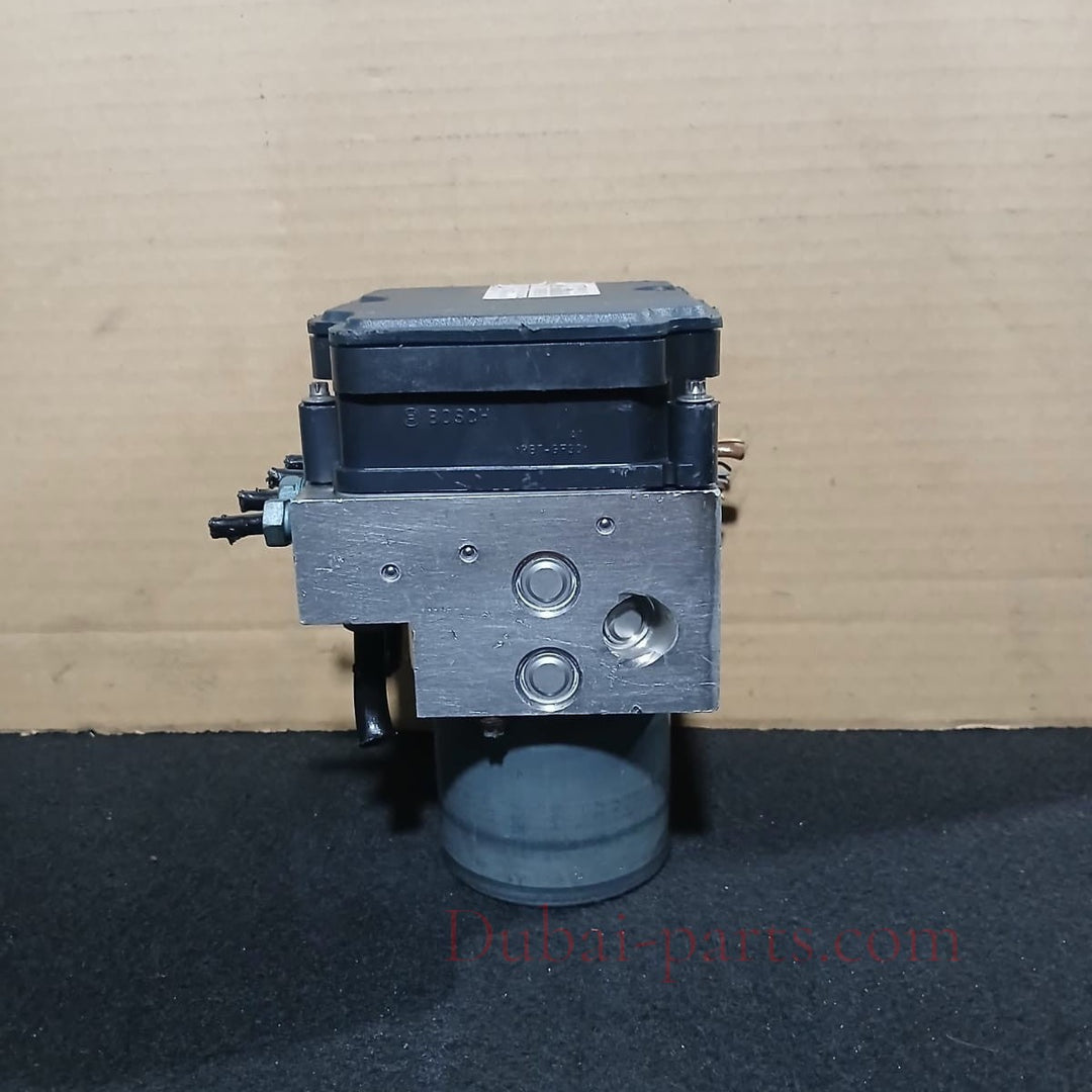 OEM BMW 5 series F10 F15 ABS ANTILOCK BRAKE PUMP CONTROL MODULE 6865860