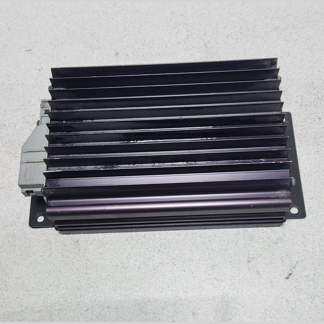 2000-2003 Mercedes-Benz S430 Audio Amplifier 2208200289 W220 S-Class S430 S500 