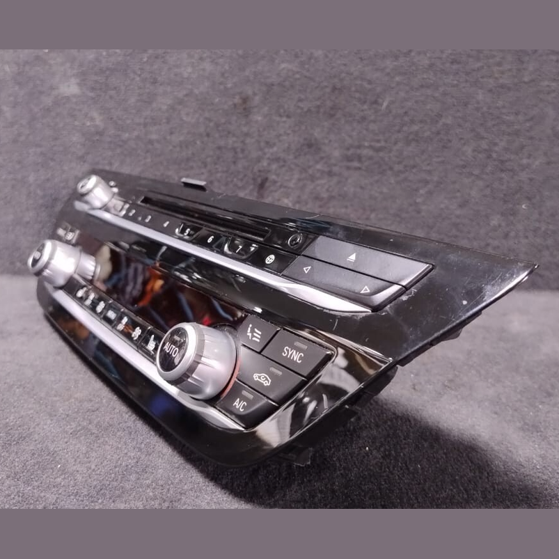 BMW G30 G32 530 540 640 AC Climate Control Panel Radio Media Buttons 6834437