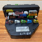 Bild in die Galerieansicht laden, 2012-16 Mercedes E200 Front SAM Fuse Box Control Module A2129004911 E-Class W212
