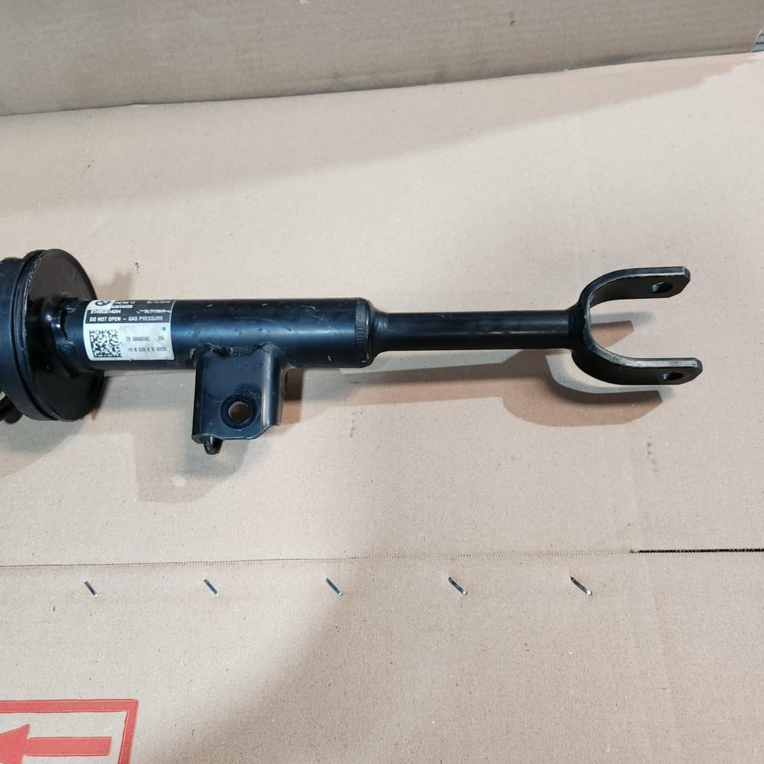 2017-2023 BMW 530i Front Shock Absorber 6866592 5 Series G30 530i and 540i 