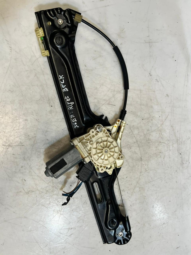 2008-2014 BMW X6 E71 RIGHT Rear Window Regulator With Motor 7179602 OEM