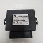 Load image into Gallery viewer, OEM BMW F10 F11 F06 X3 X4 EMF PARKING BRAKE CONTROL UNIT 6858017