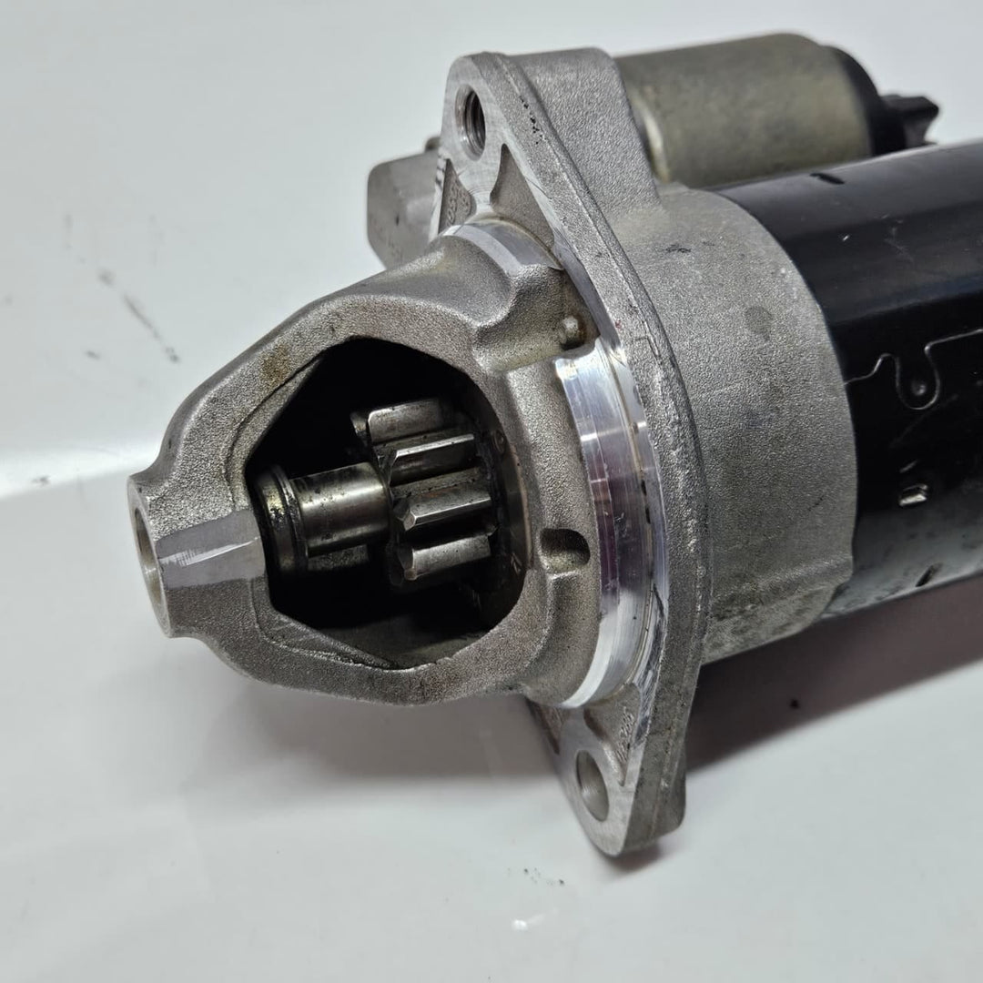 7638194-2013-2014 BMW Z4 320i with N20 2.0L Turbo engine Starter Motor OEM