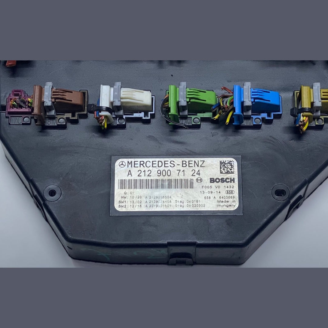 Mercedes Front Sam Fuse Box Control Module A2129007124 W212 E-Class W218 W204 