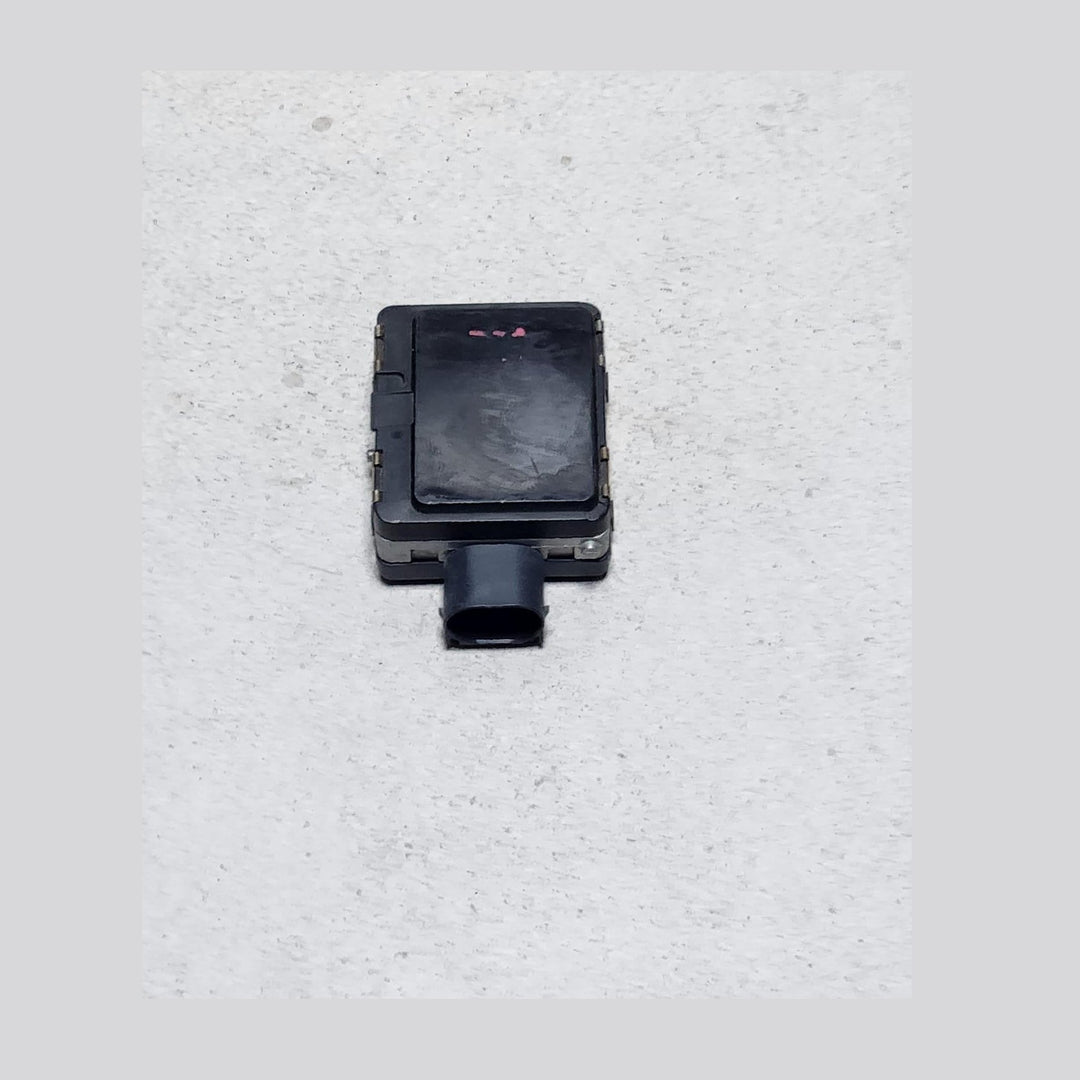 2018 BMW X5 Radar Sensor Distronic 5A05528 G20 G21 G22 G23 G05 G06 X3 G01 X5 G05