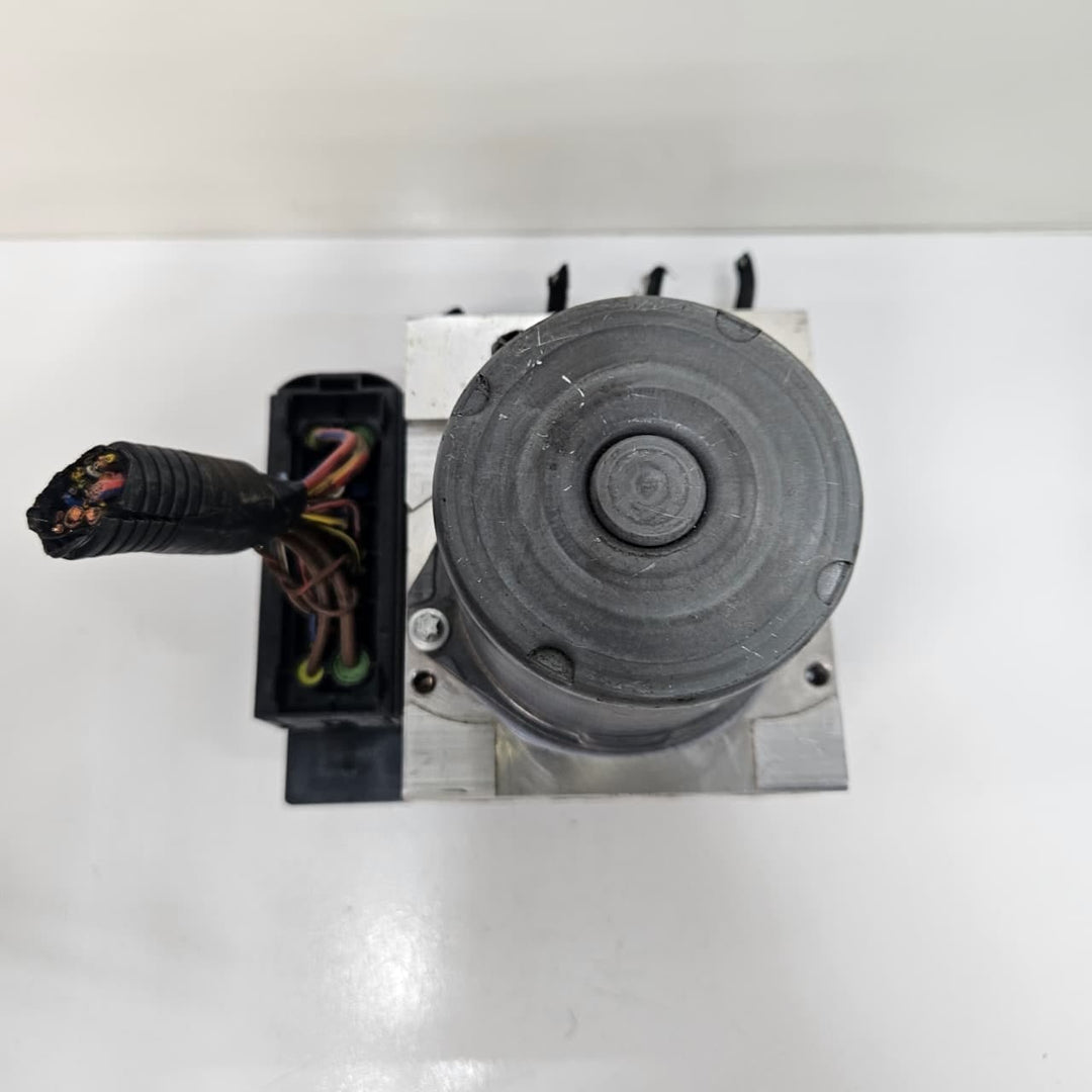 OEM BMW ABS X1 E84 Pump Controller Unit 6850226 OEM