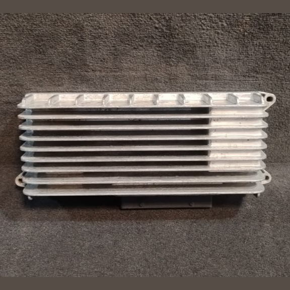 AUDI OEM  A4 A5 S5 Q5 B8 RADIO AMPLIFIER BOOSTER 8T0035223