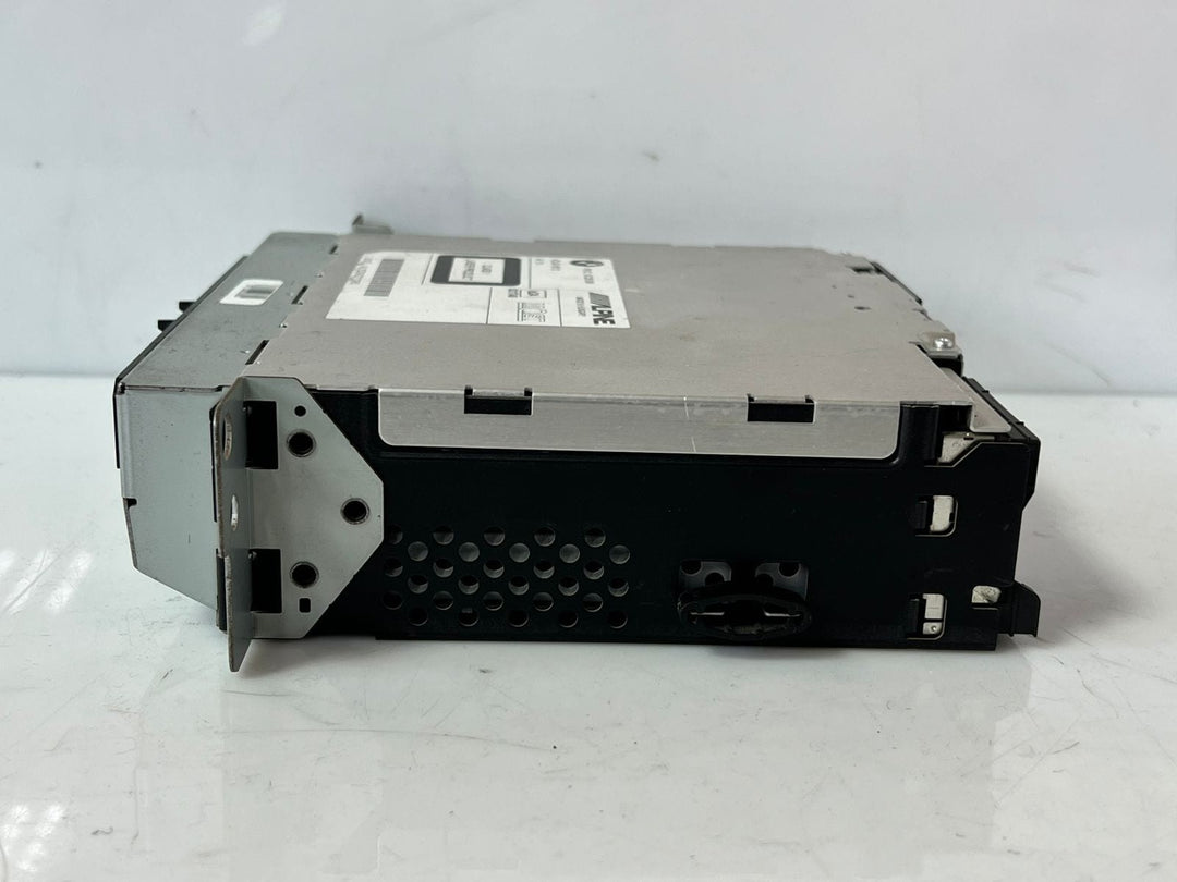 BMW 5 Series F10 F11 and 6 Series F12 Radio Cd Player Head Unit 9226368 OEM