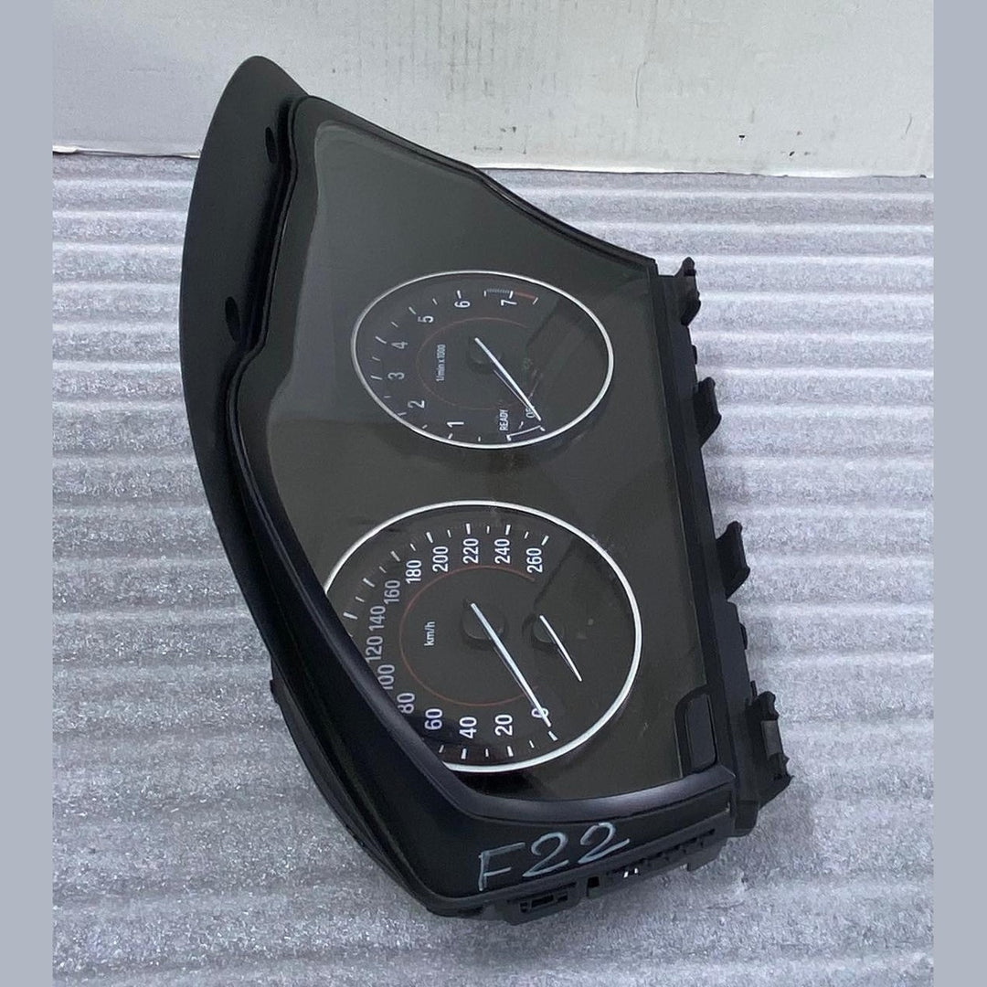 OEM BMW F20 F21 F22 F23 Instrument Cluster Speedometer KMH VDO 9363217