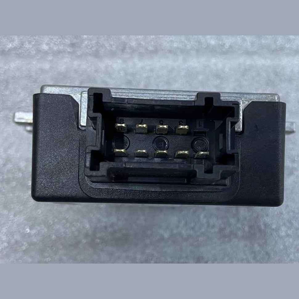 OEM BMW G11 G20 G21 G30 Fuel Pump Control Unit Module FPC ECU 9452468