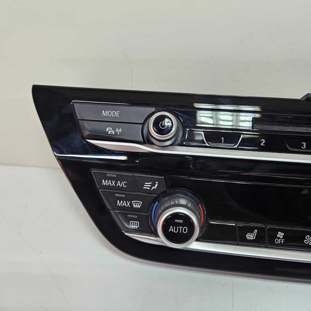 2018-2019 BMW 5 Series G30 G31 G38 530e Climate Control Panel 6834435