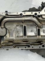 Bild in die Galerieansicht laden, BMW F10 M5 F12 F13 M6 S63N Petrol Engine Upper Oil Sump Pan. PNo-1113 7843143 9