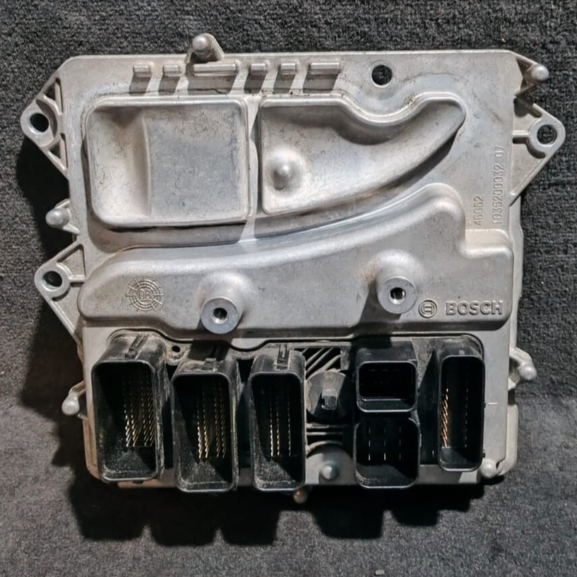 BMW 535i 2010 F07 N55 ENGINE CONTROL COMPUTER ECU UNIT ONLY DME 7612742