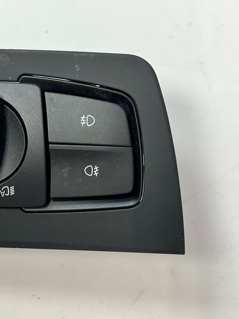 BMW 3 Series F30 F31 and 4 Series F32 F36 F34 Headlight Switch 9393947 OEM