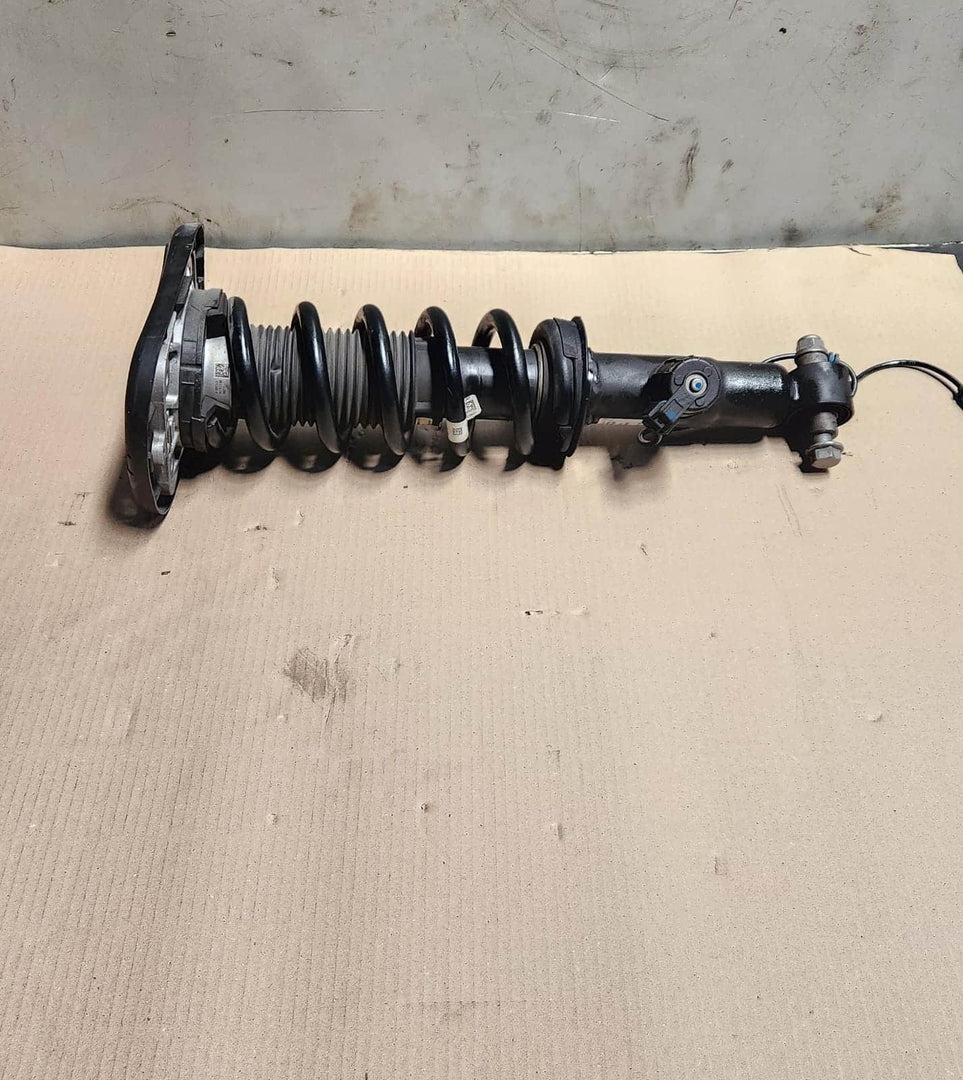 2019-2023 BMW X5 G05 Shock Absorber 6869023 X5 G05 REAR LEFT 