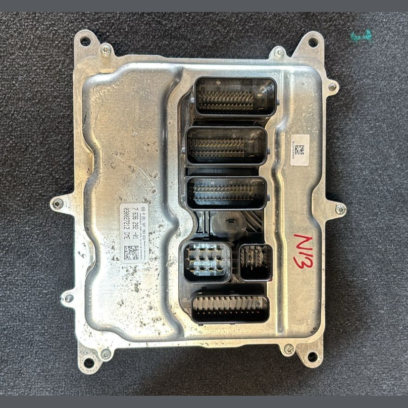 OEM BMW 118i F20 N13 2011 ENGINE CONTROL UNIT ECU ONLY BOSCH 7636292