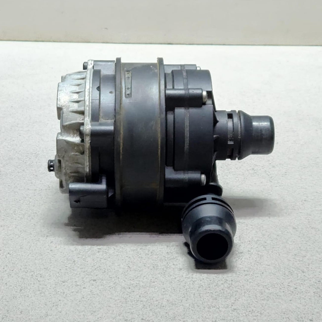 BMW Auxiliary Water Pump 8600442 F20 F22 F30 OEM