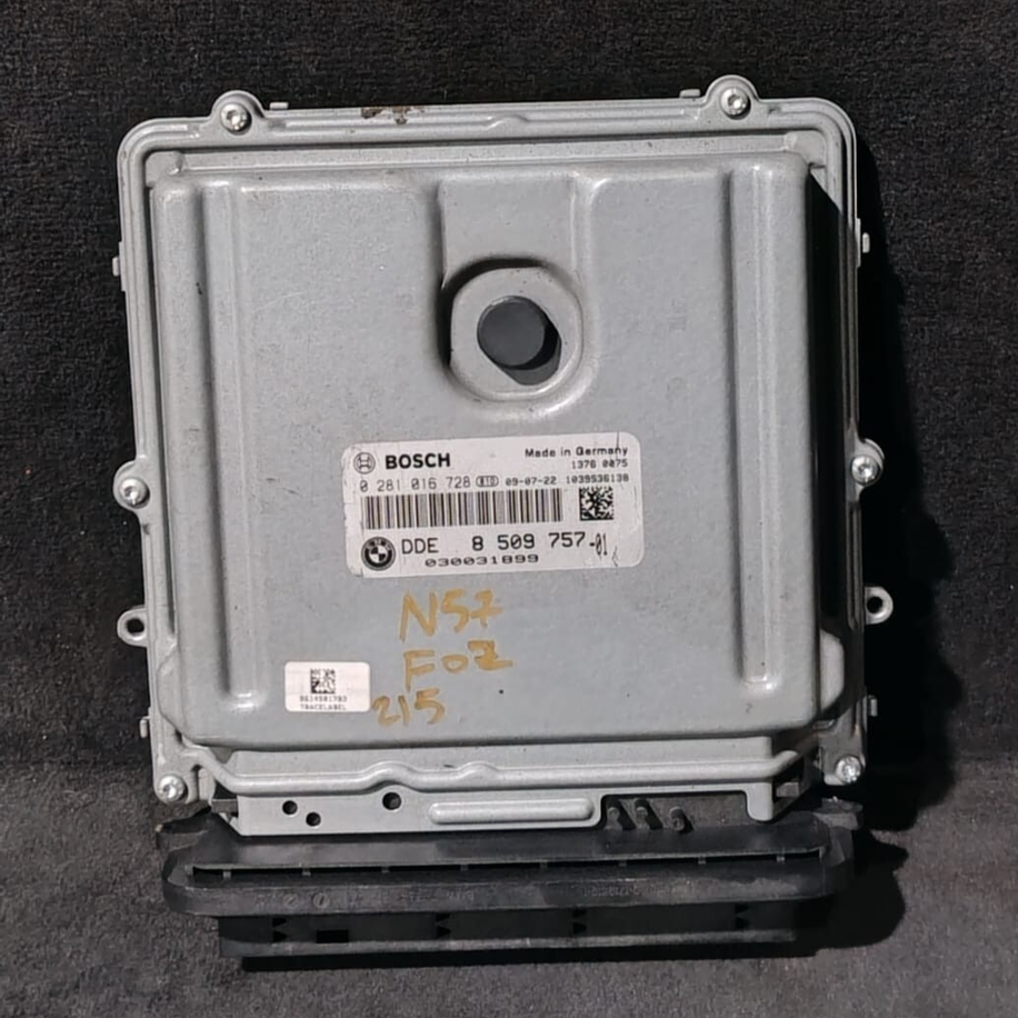 BMW 5 7 SERIES F01 F02 F10 F07 N57 D30A ENGINE CONTROL AUTOMATIC - DDE  8509757