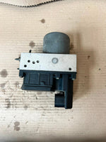 Load image into Gallery viewer, 2001-2003 BMW 5' 7' 525i E38 E39 ABS Pump Control Module 6750345 OEM